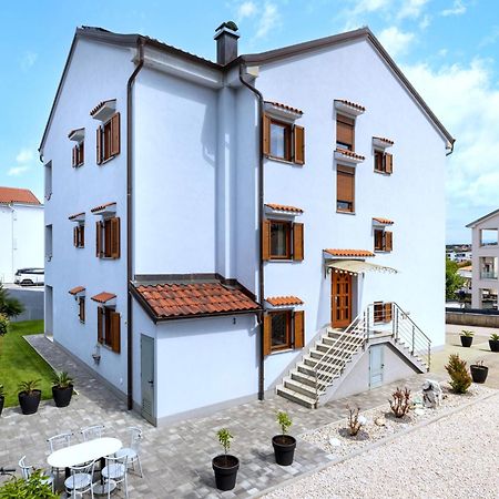 Apartments Kvarner 2 Malinska Exterior photo